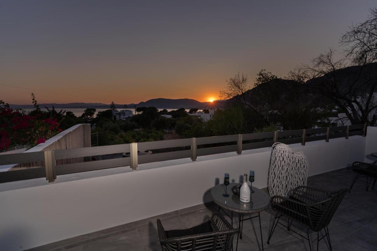 Pounedes Luxury Suites Pefki Exterior foto