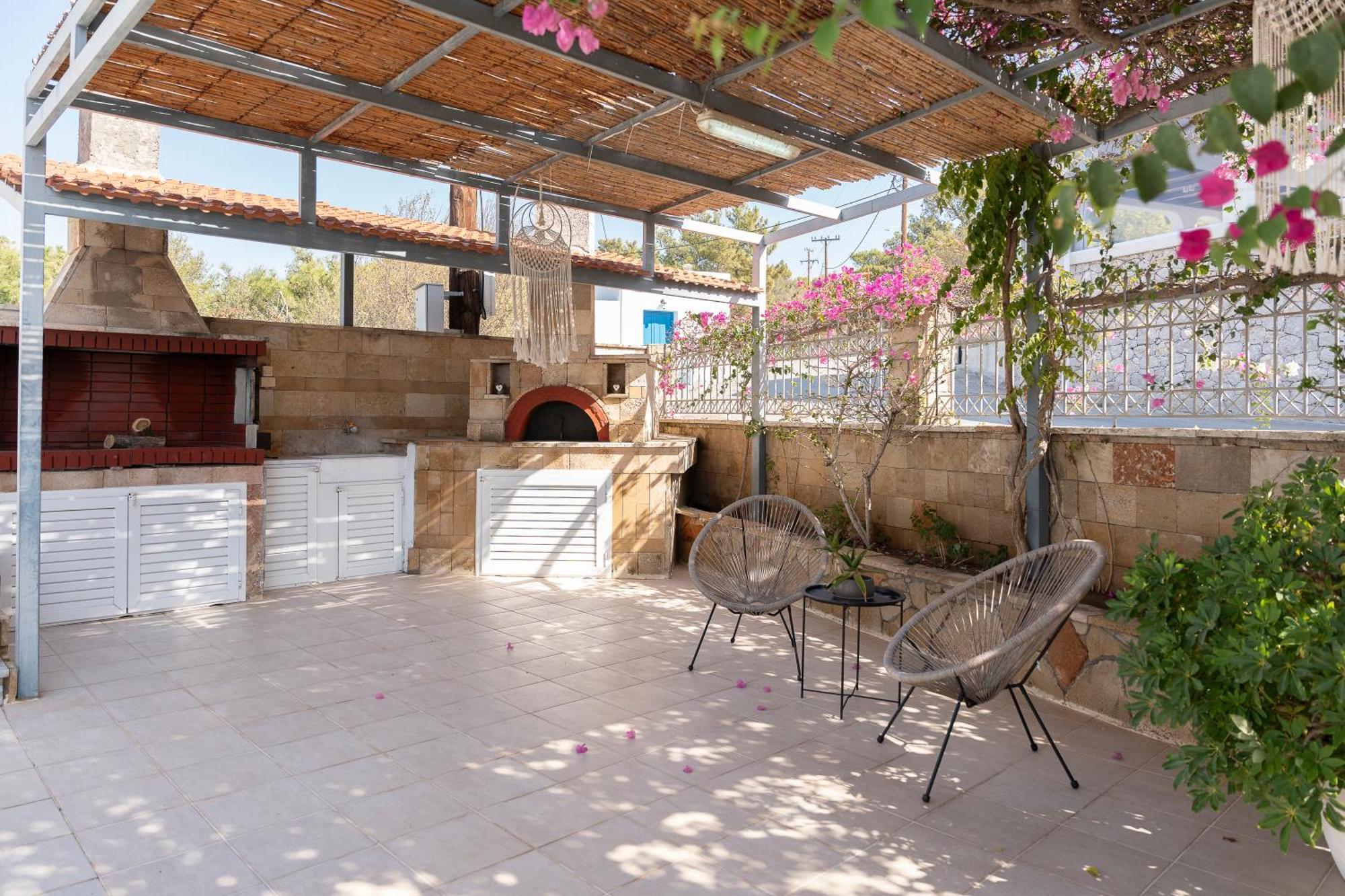 Pounedes Luxury Suites Pefki Exterior foto