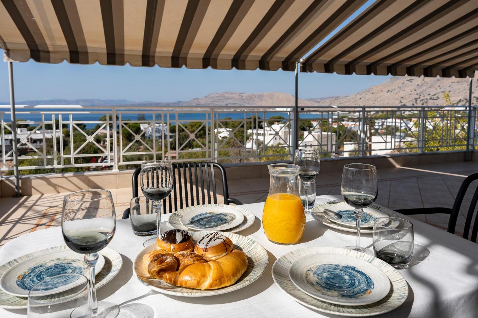 Pounedes Luxury Suites Pefki Exterior foto
